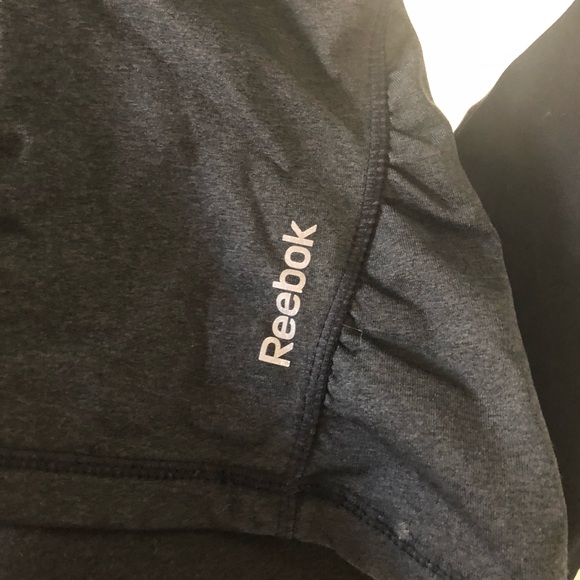 Reebok Thermal Ruffle Top - Picture 2 of 4